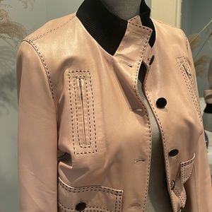 Gorgeous light pink pearl effect Italian leather jacket. Size 42 IT, Small